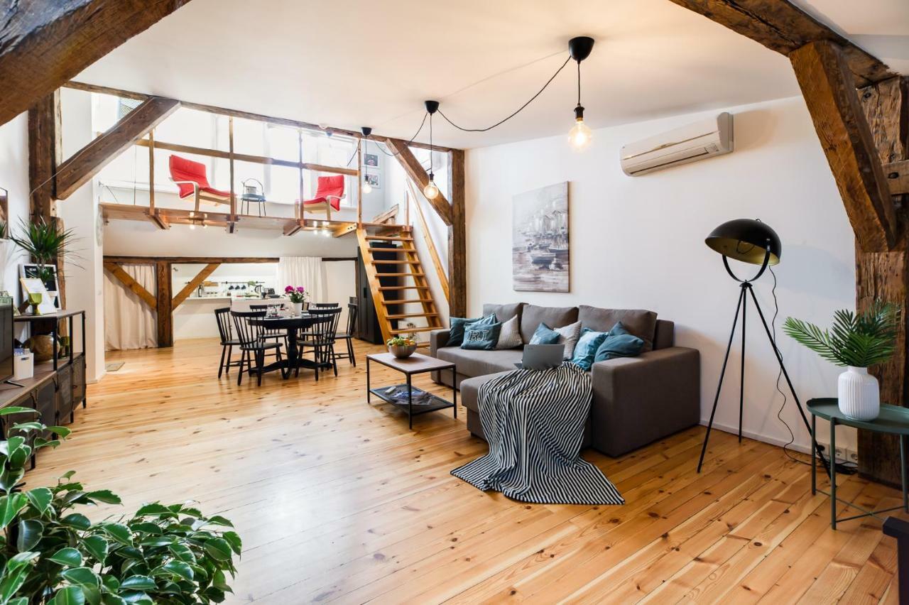 Cozy Studio Mansard Riga Old Town Aptartment, Ac ภายนอก รูปภาพ