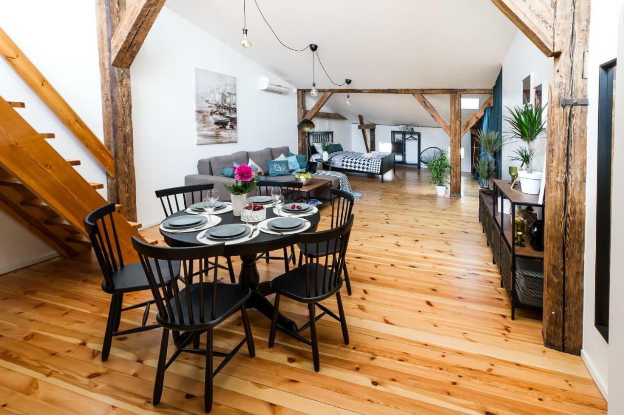 Cozy Studio Mansard Riga Old Town Aptartment, Ac ภายนอก รูปภาพ