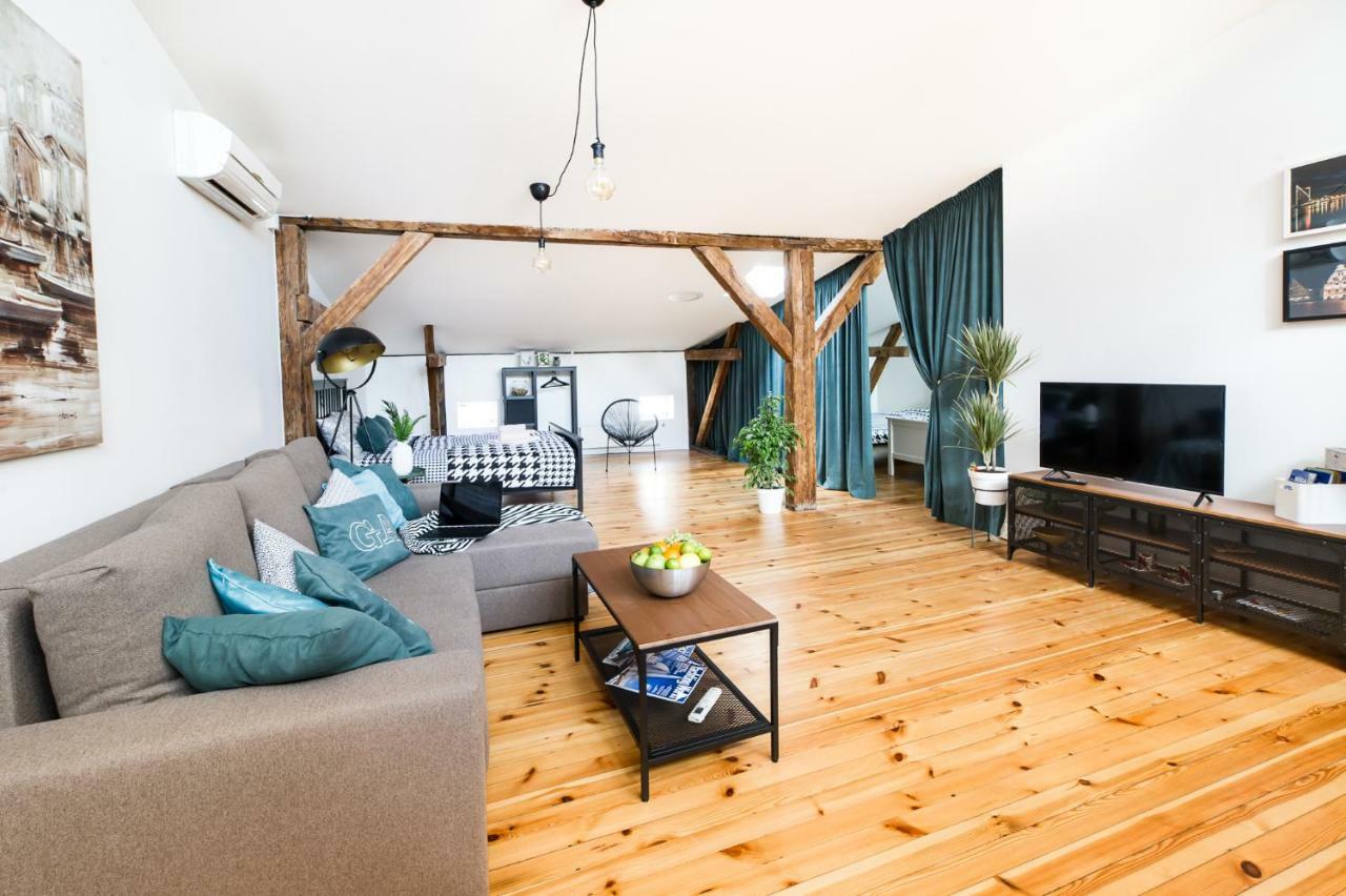 Cozy Studio Mansard Riga Old Town Aptartment, Ac ภายนอก รูปภาพ