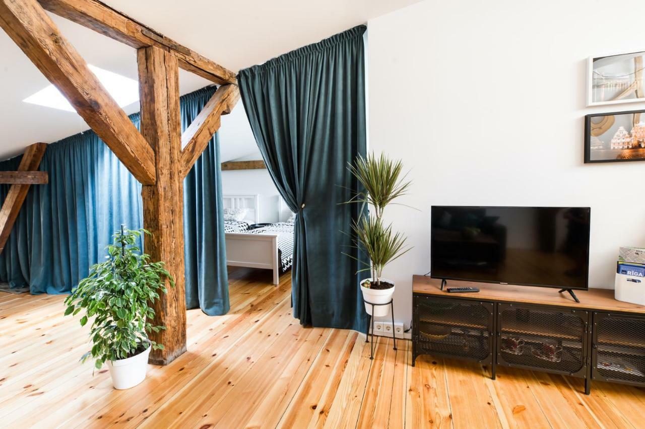 Cozy Studio Mansard Riga Old Town Aptartment, Ac ภายนอก รูปภาพ