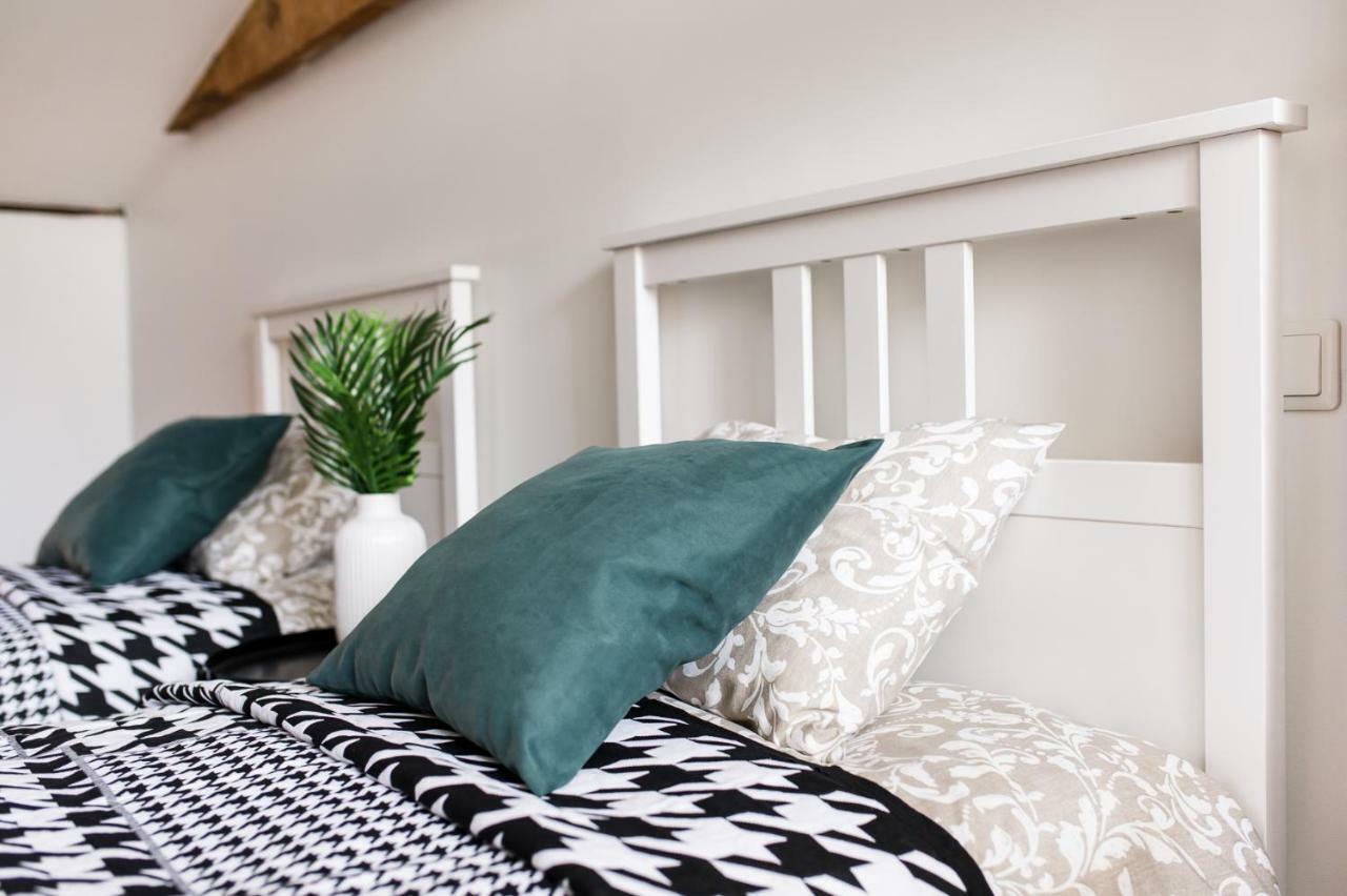 Cozy Studio Mansard Riga Old Town Aptartment, Ac ภายนอก รูปภาพ