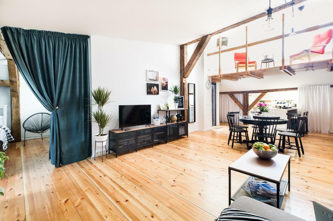 Cozy Studio Mansard Riga Old Town Aptartment, Ac ภายนอก รูปภาพ