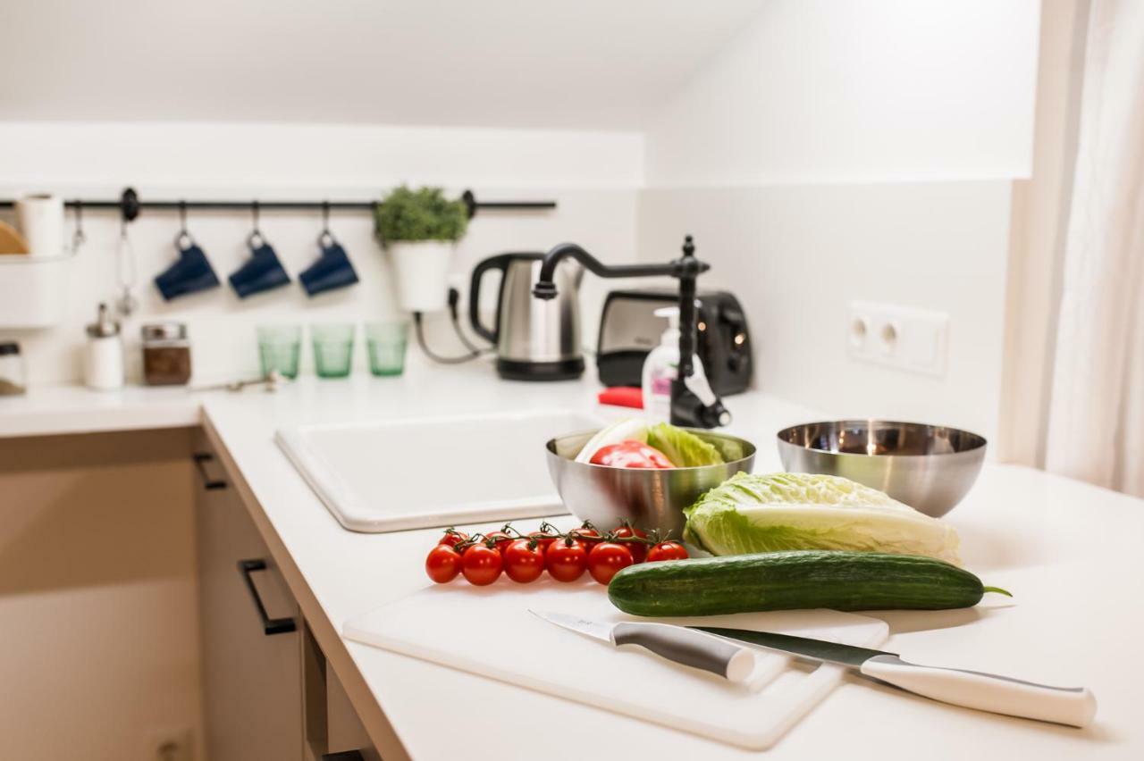 Cozy Studio Mansard Riga Old Town Aptartment, Ac ภายนอก รูปภาพ