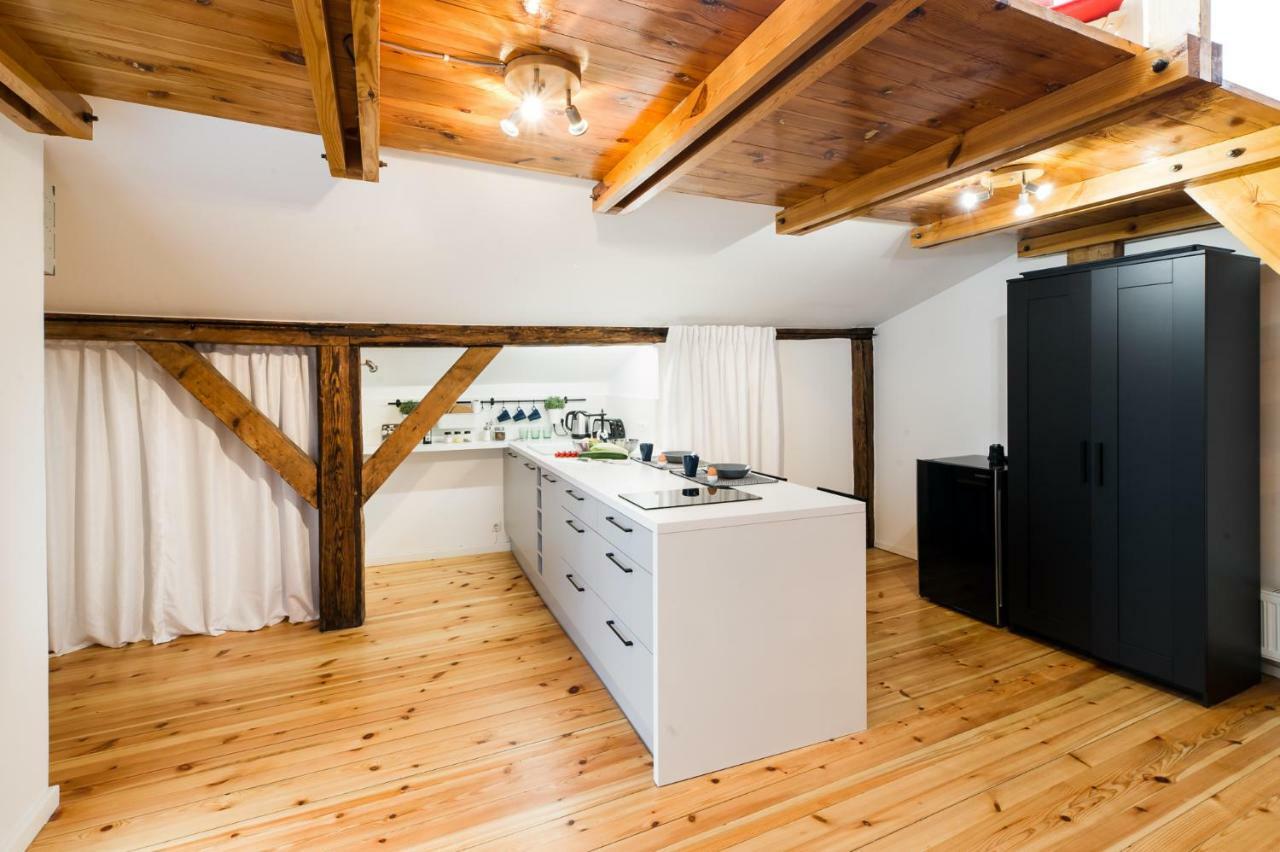 Cozy Studio Mansard Riga Old Town Aptartment, Ac ภายนอก รูปภาพ